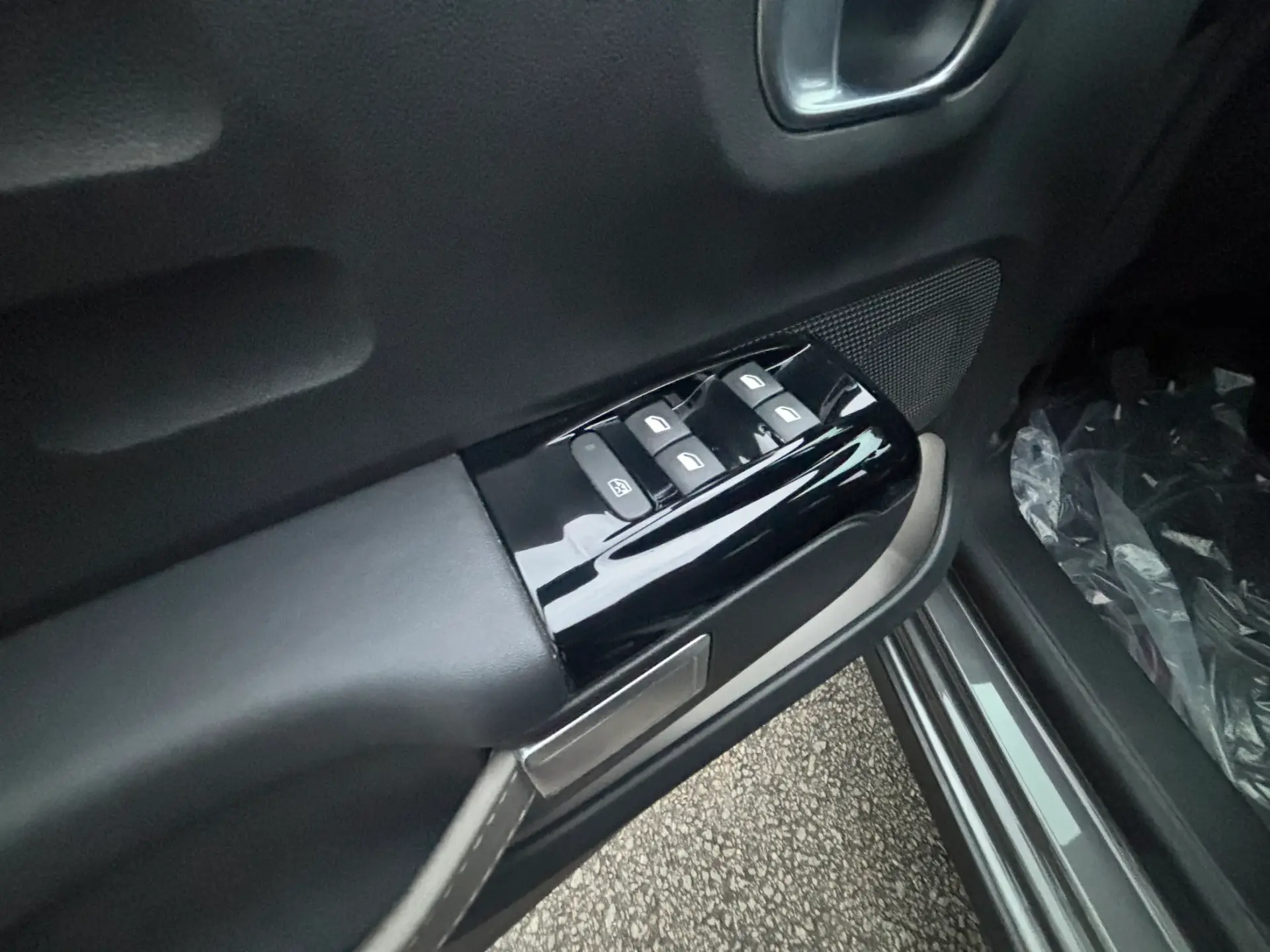 Citroen C3 1.2 PureTech Shine 25