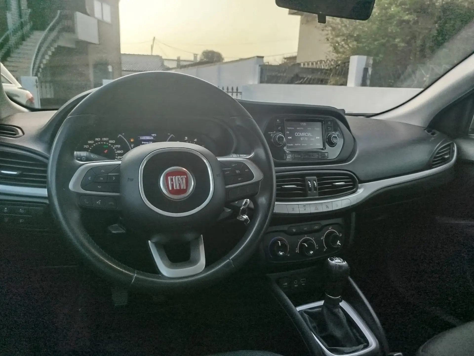Fiat Tipo 1.3 M-Jet Easy 4