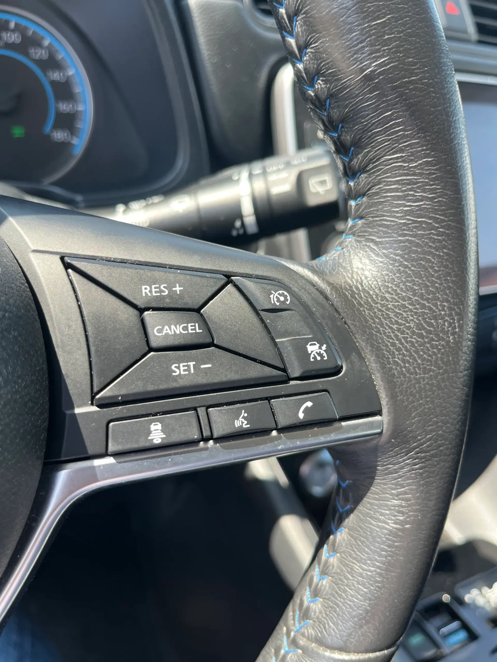 Nissan Leaf 40 kWh TEKNA 16