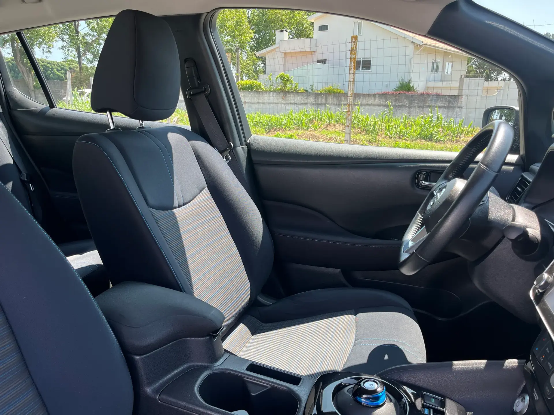 Nissan Leaf 40 kWh TEKNA 27