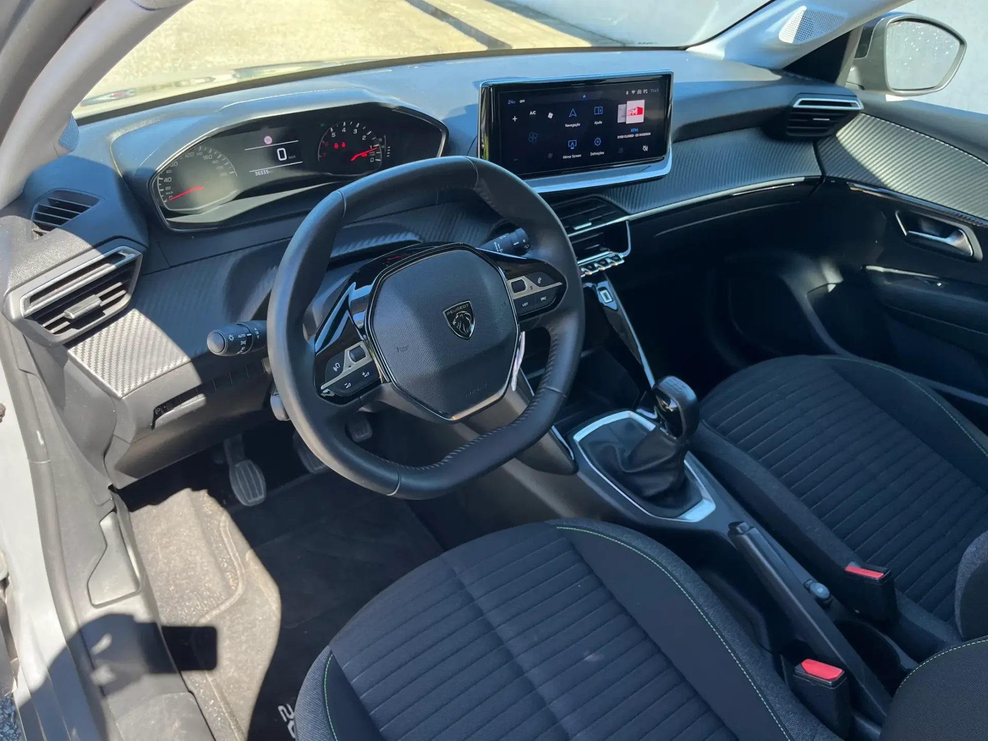 Peugeot 208 1.2 PureTech Like 14