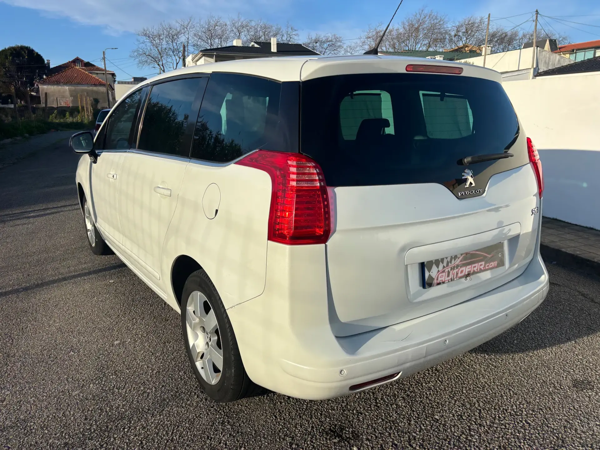 Peugeot 5008 1.6 HDi 7L Allure 25