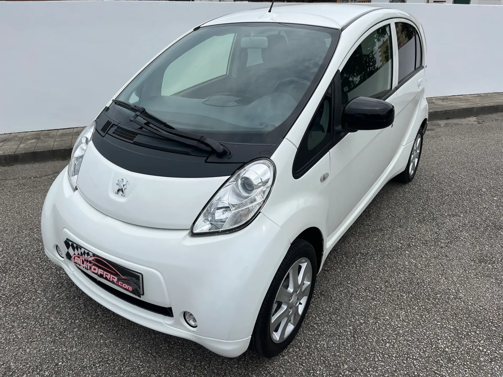 Peugeot iOn Active 4
