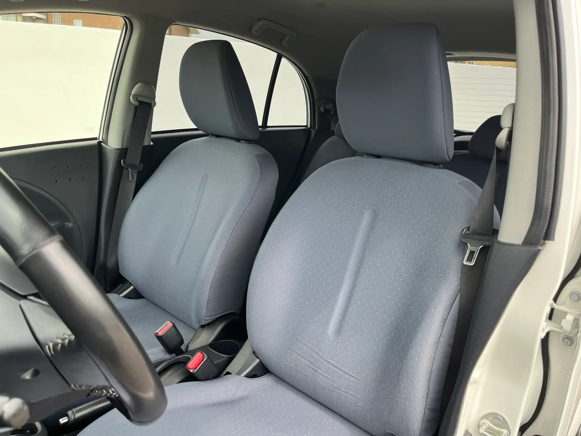 Peugeot iOn Active 14