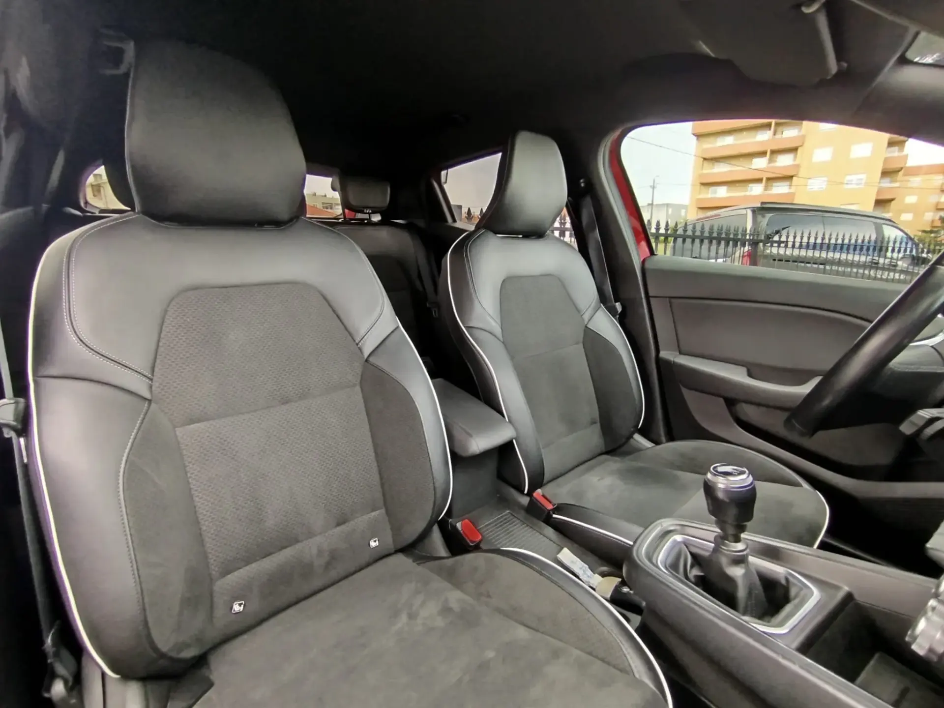 Renault Clio 1.5 Blue dCi Exclusive 26
