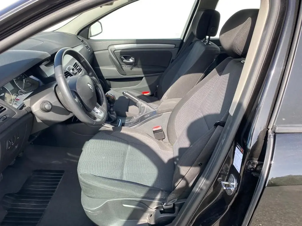 Renault Laguna Break 1.5 dCi Dynamique S 8