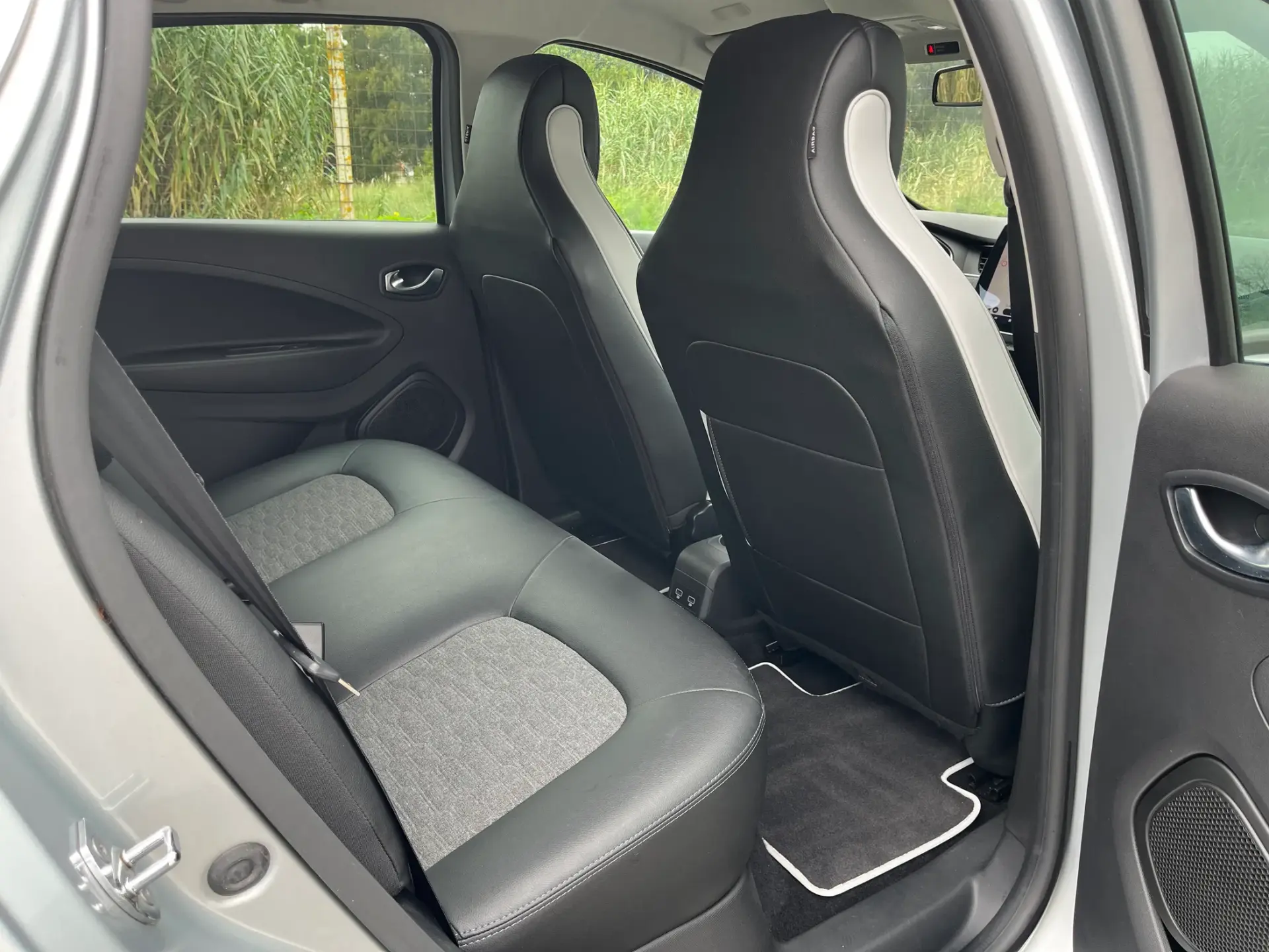 Renault Zoe (c/ Bateria) Limited 50 30