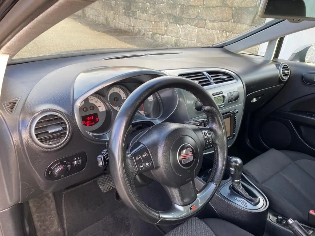 SEAT Leon 2.0 Tdi FR DSG 16