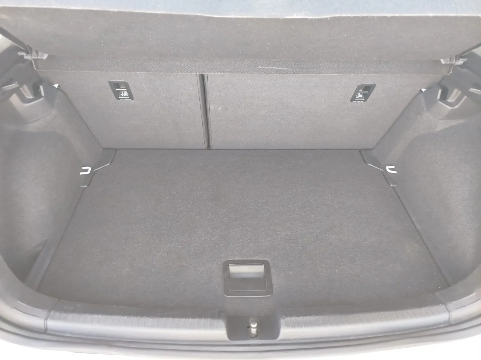 Volkswagen Polo 1.0 TSI Urban 26