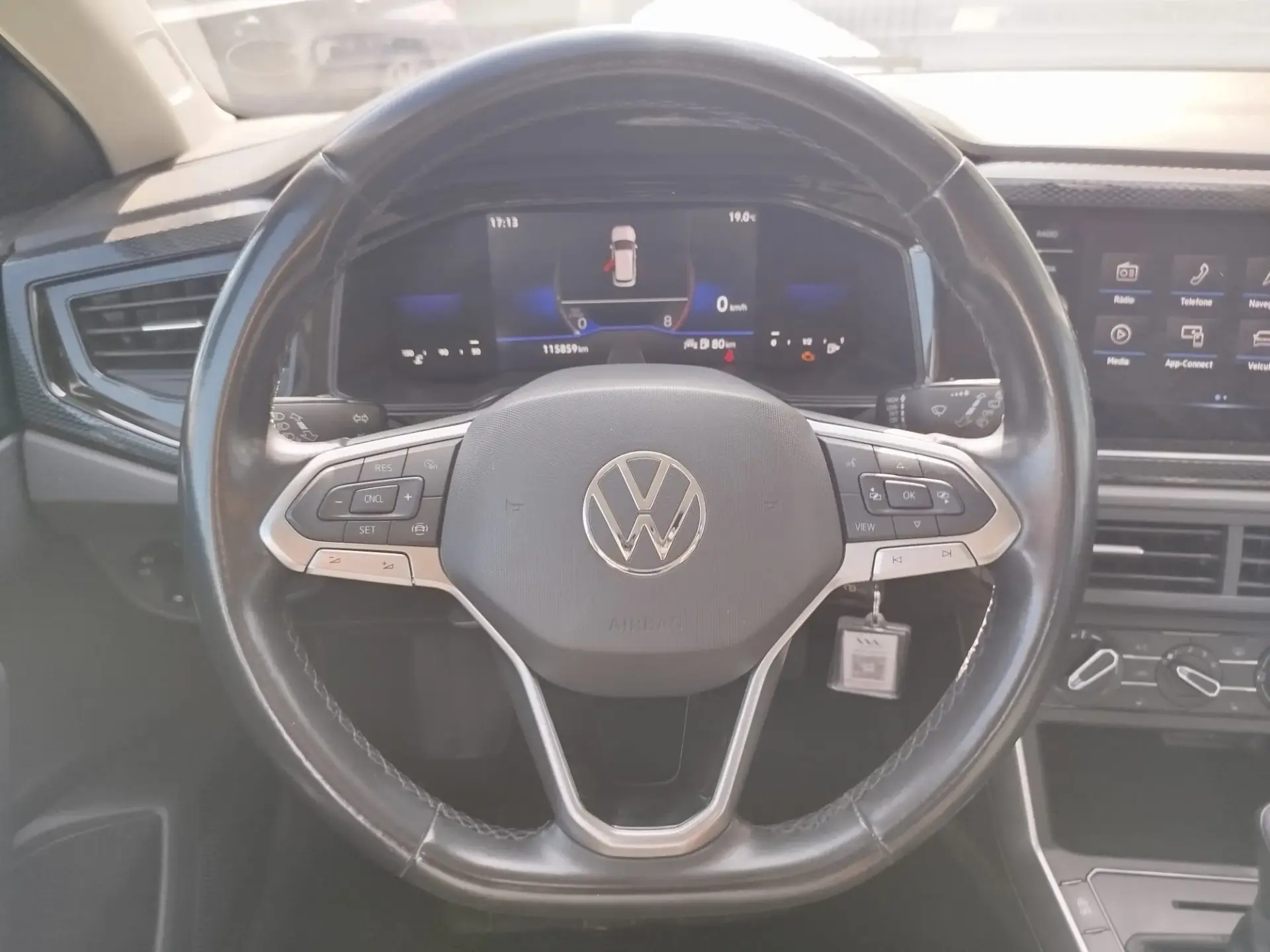 Volkswagen Polo 1.0 TSI Urban 27