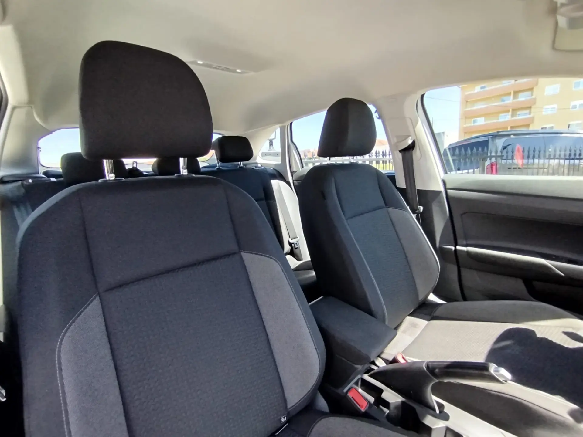 Volkswagen Taigo 1.0 TSI Urban DSG 13