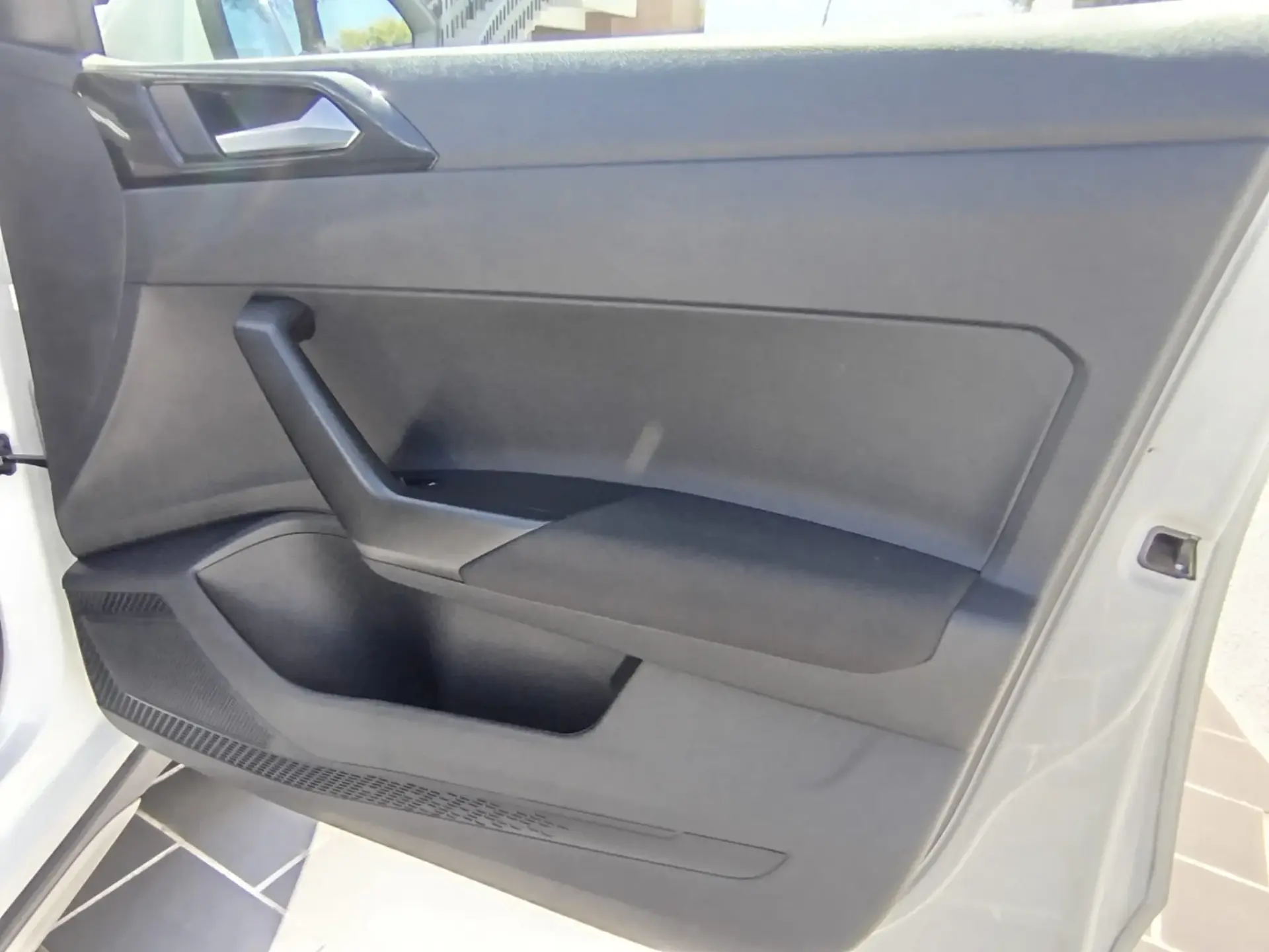 Volkswagen Taigo 1.0 TSI Urban DSG 27