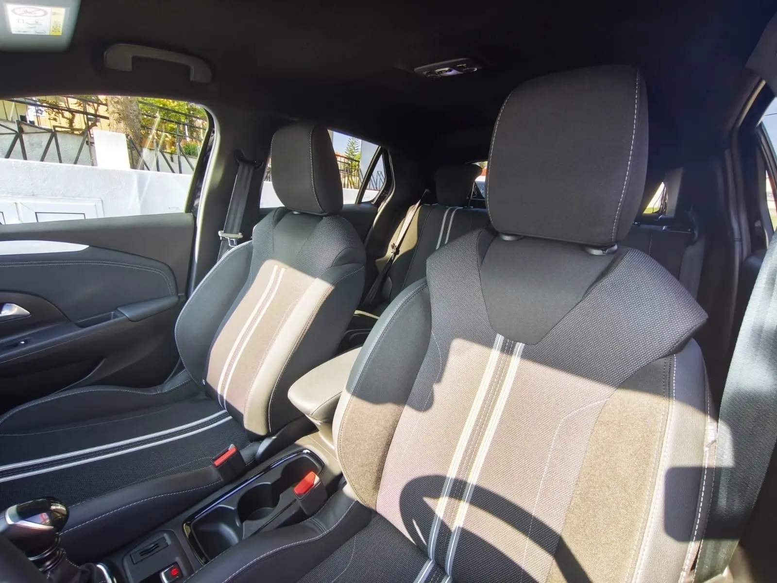 Opel Corsa 1.2 T GS 37