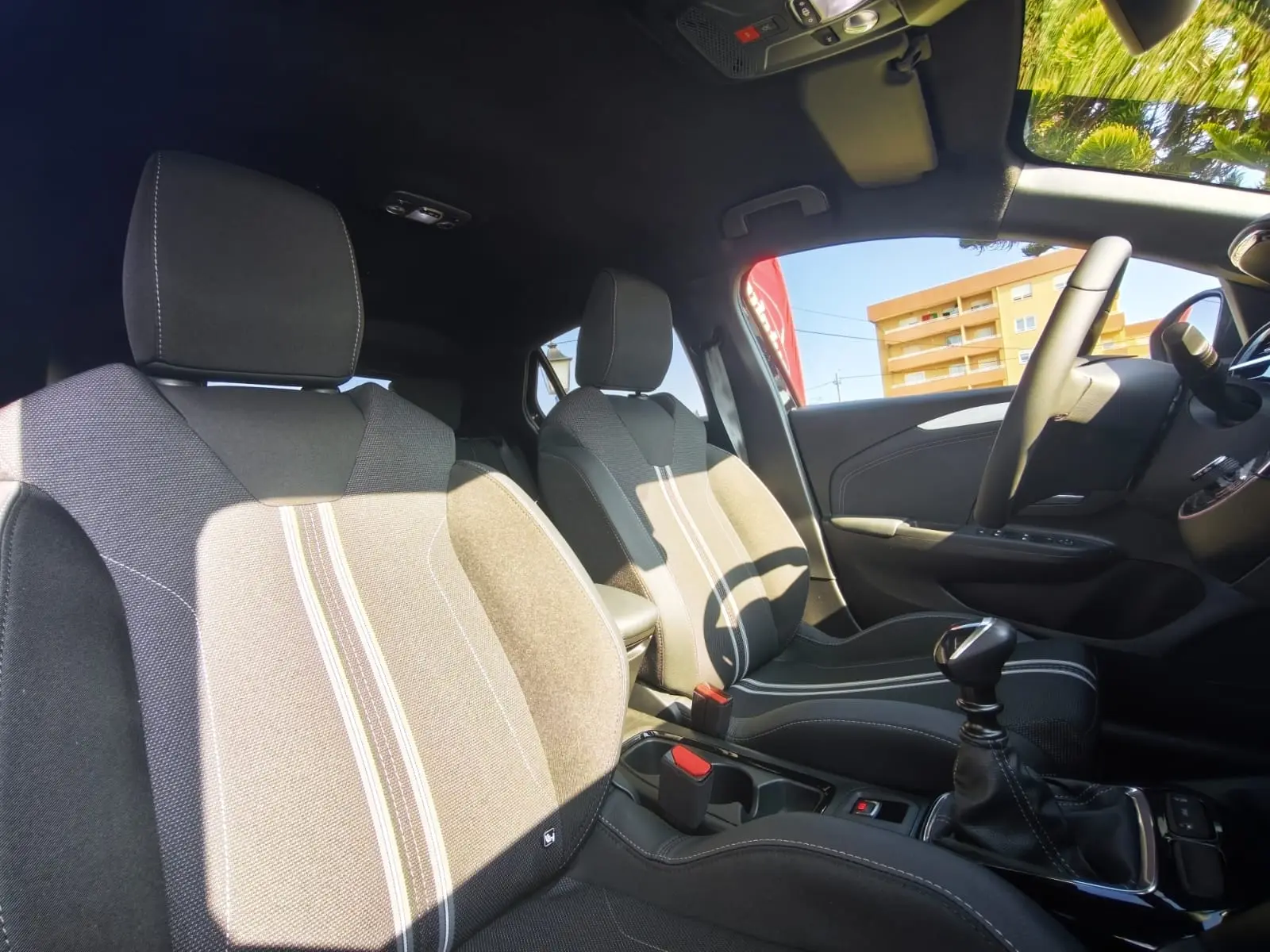 Opel Corsa 1.2 T GS 25