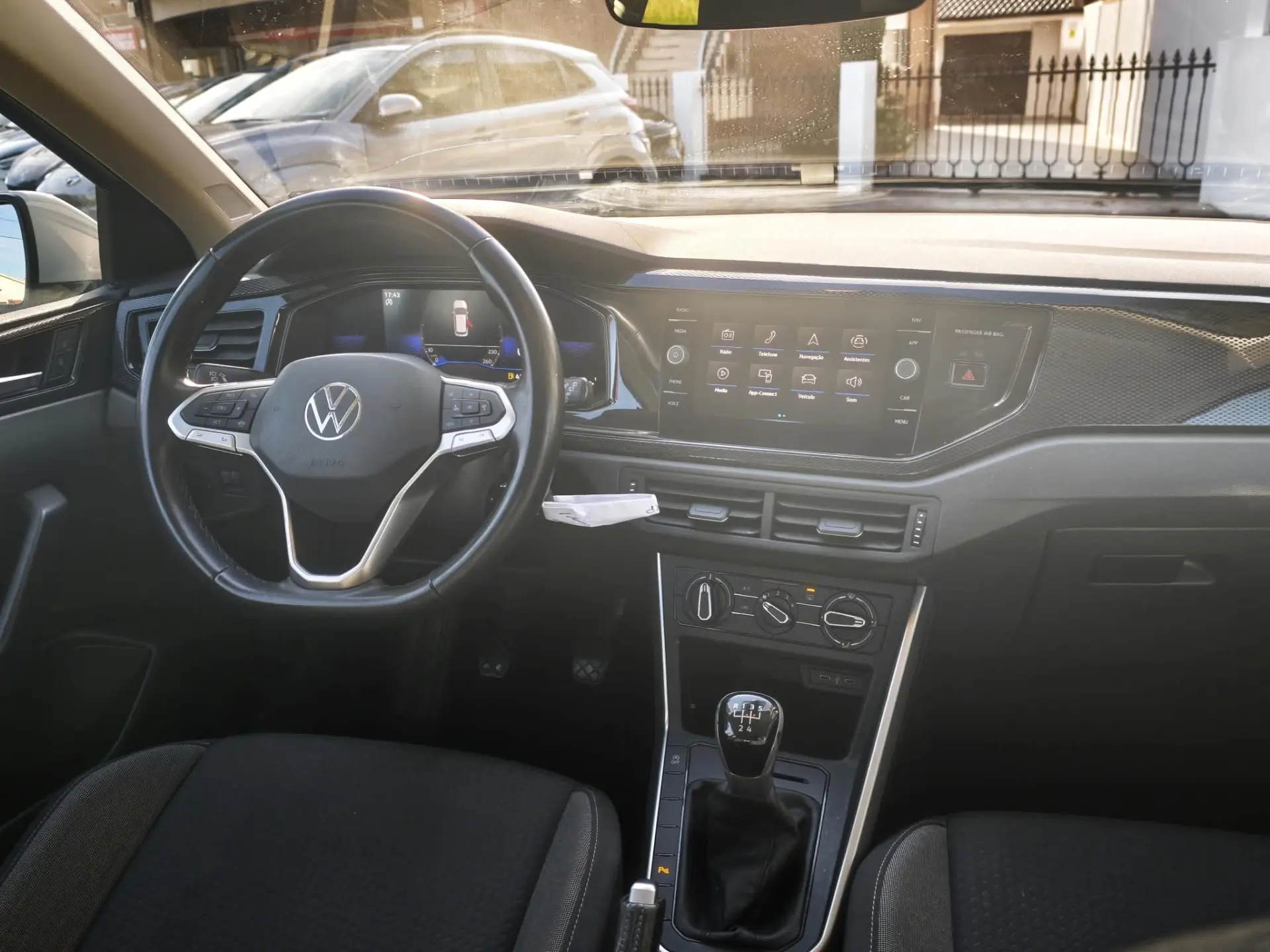 Volkswagen Polo 1.0 TSI (Blue Motion ) Highline 7