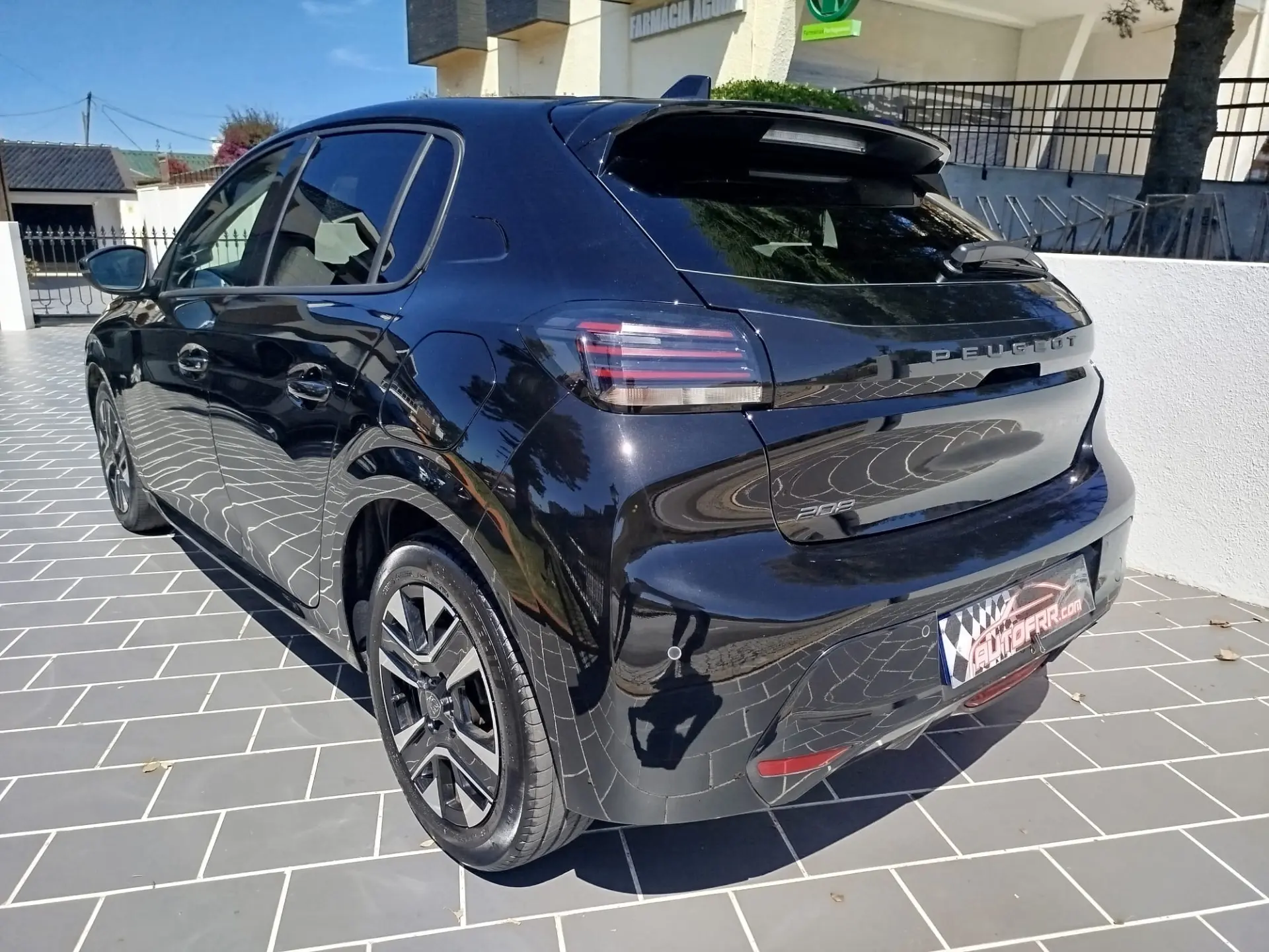 Peugeot 208 7