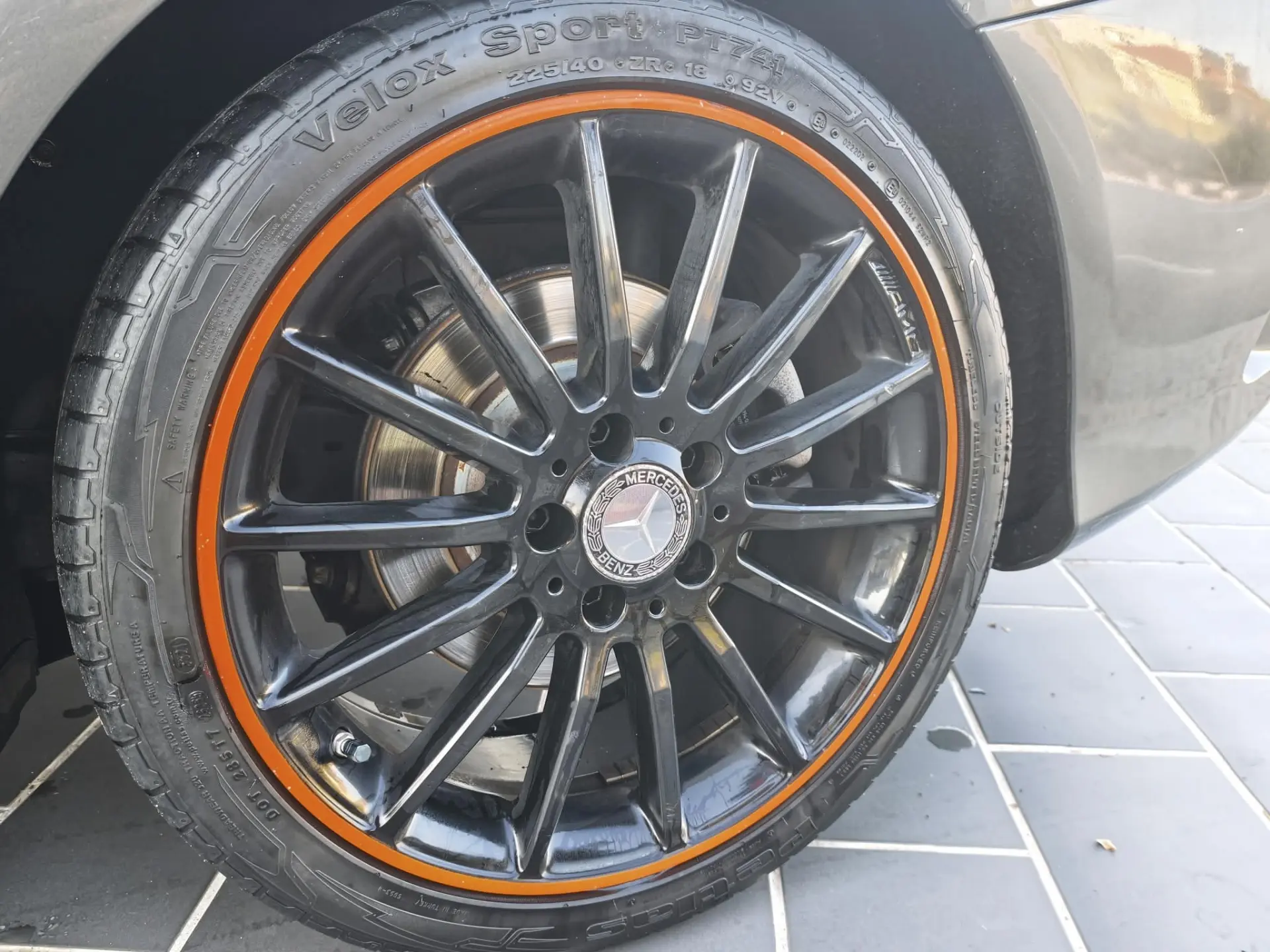 Mercedes-Benz CLA 220 (CDI) d 4Matic 7G-DCT Orange Art Edition 13