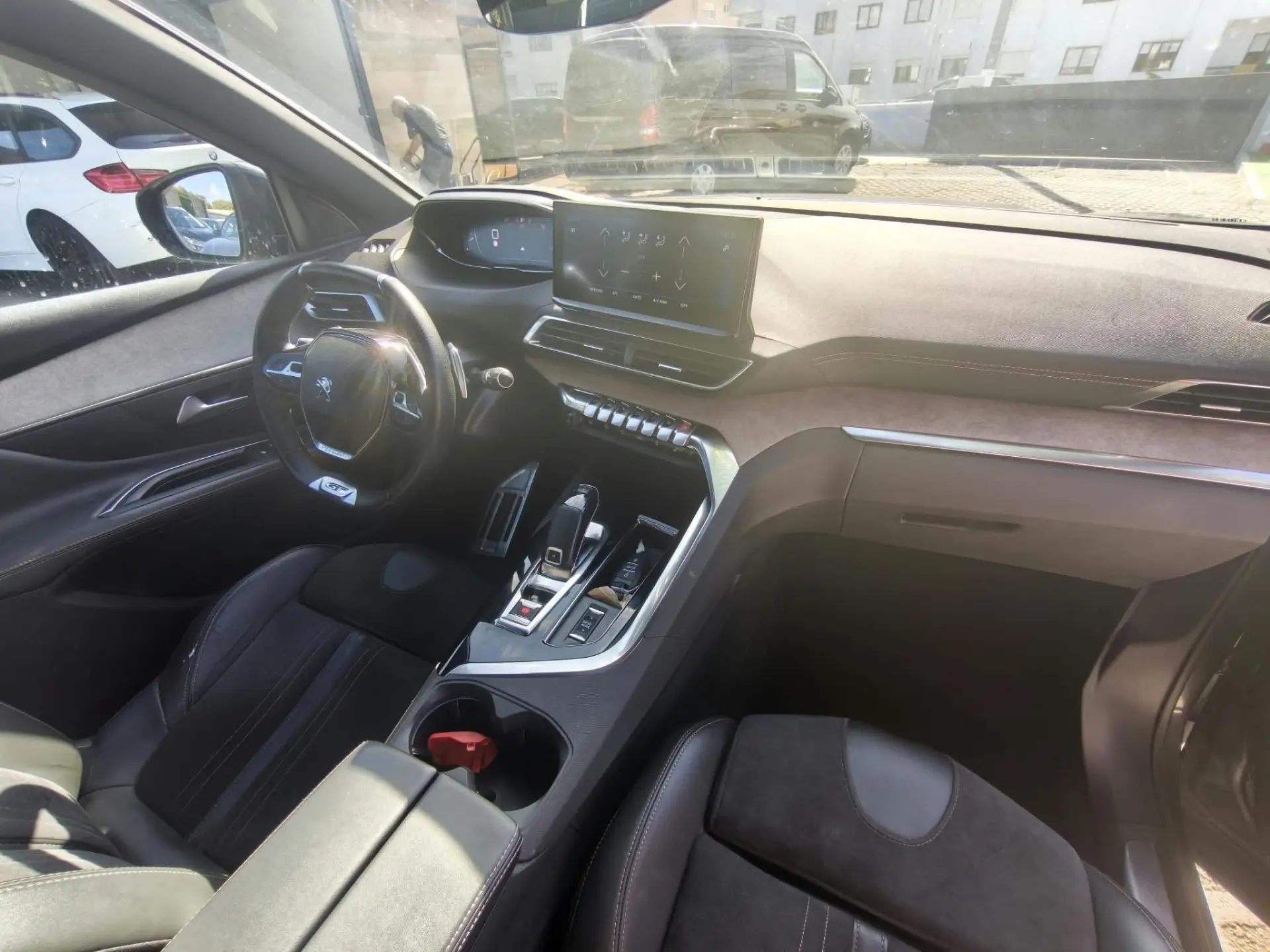 Peugeot 3008 PureTech 130 Stop & Start GPF EAT8 Allure Pack 6
