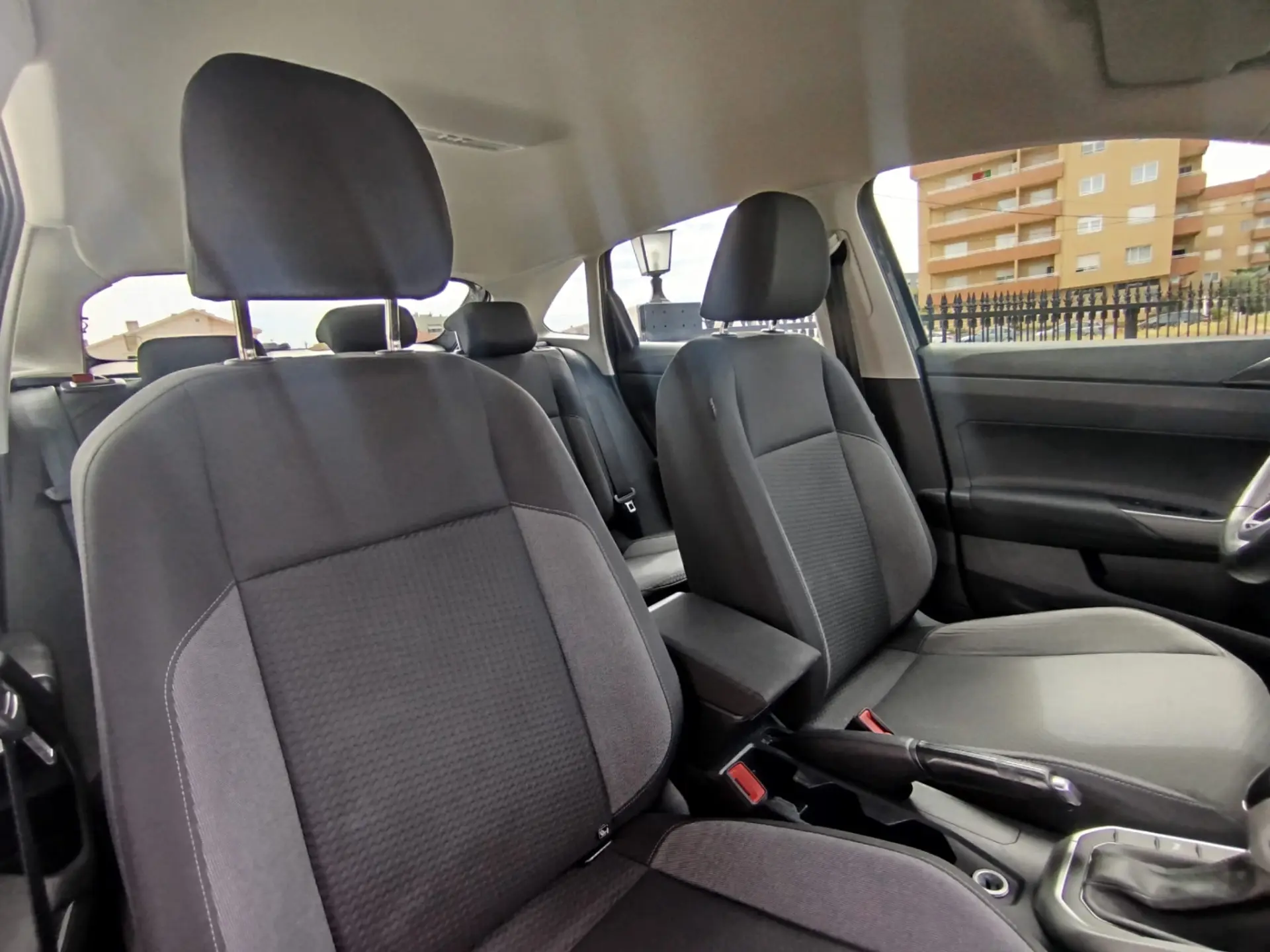 Volkswagen Taigo 1.0 TSI Urban DSG 25