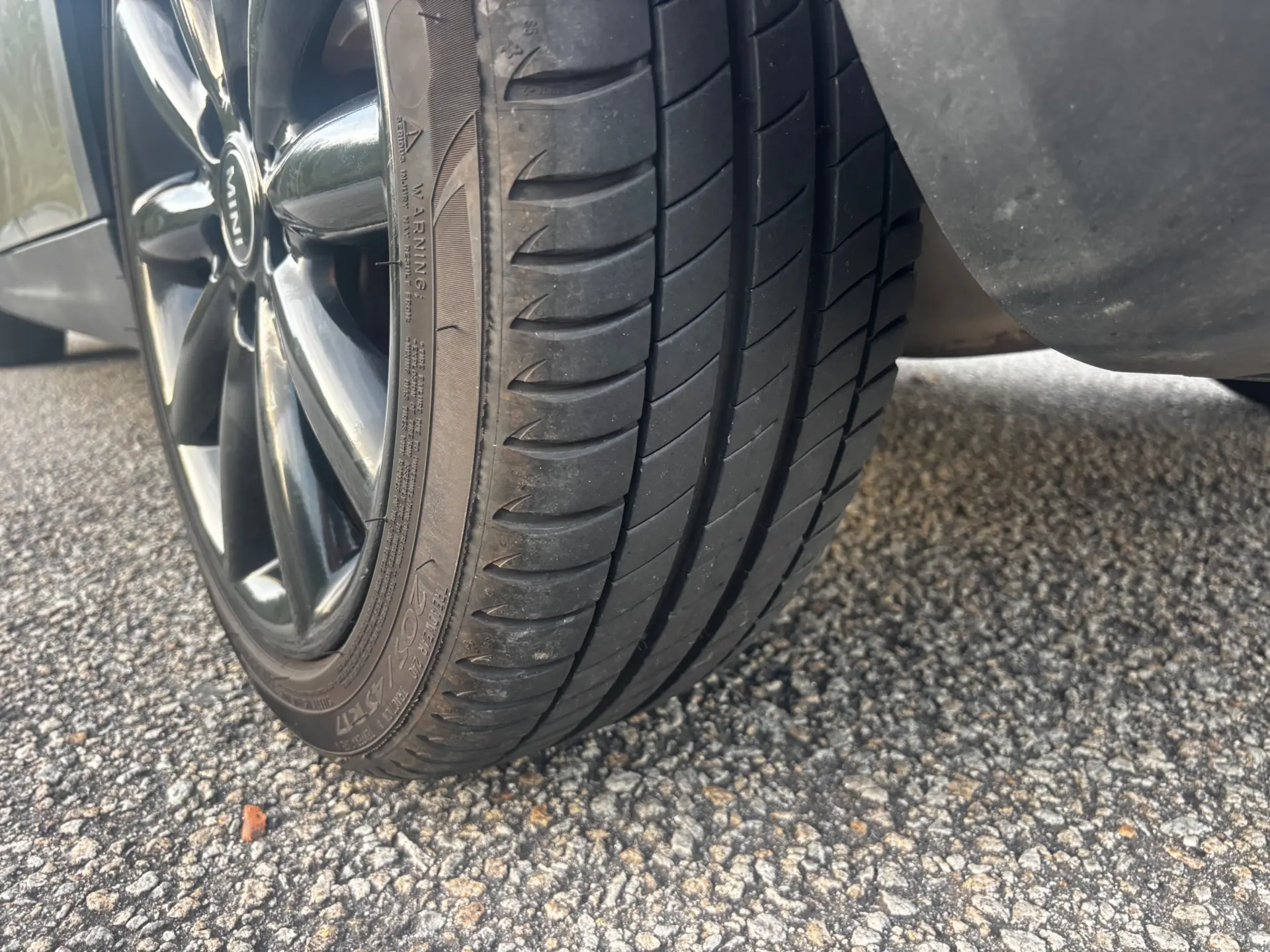 MINI 5 Portas Cooper Premium Yours Auto 17