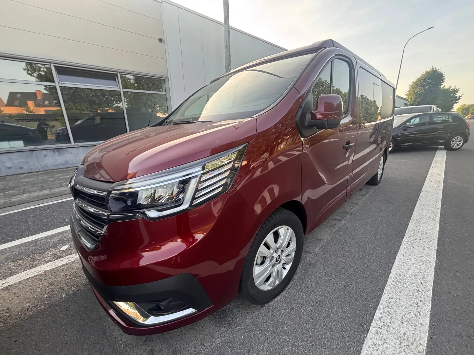 Renault Trafic Grand space Nomad 21