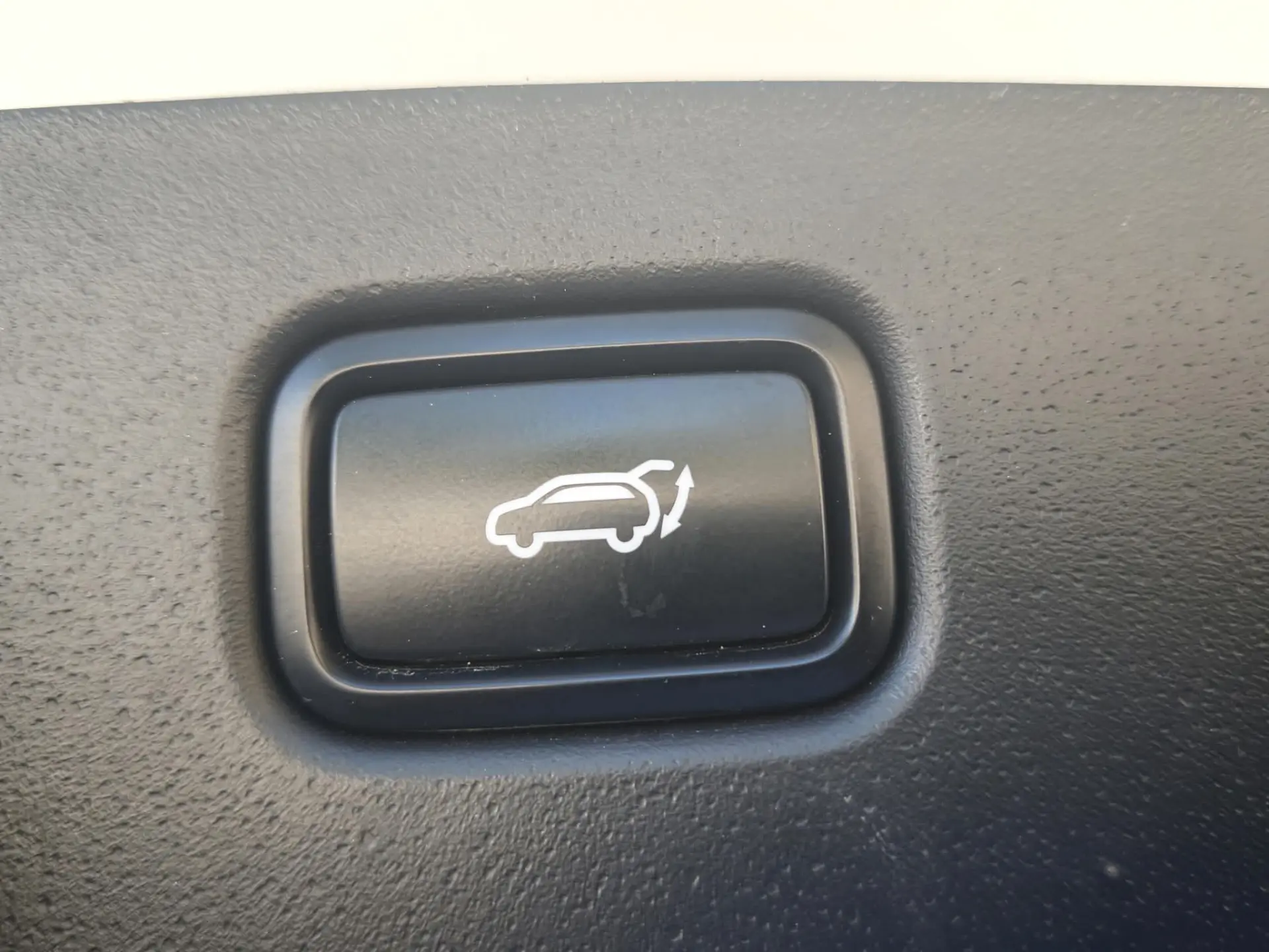 Kia Niro EV 64kWh Tech X 9