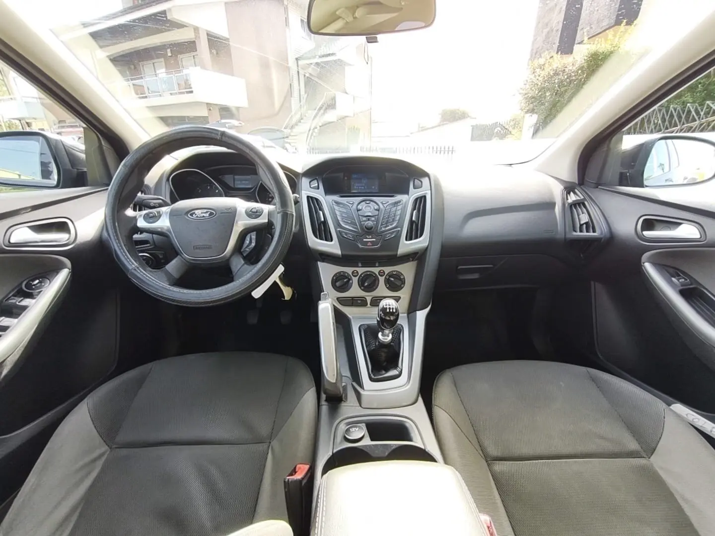 Ford Focus SW 1.6 TDCi Titanium 9