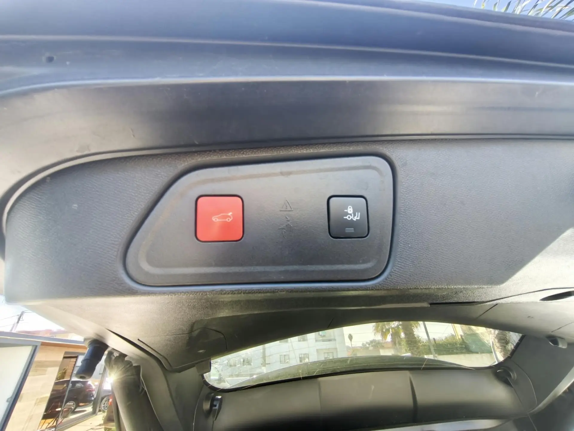 Peugeot 3008 PureTech 130 Stop & Start GPF EAT8 Allure Pack 5