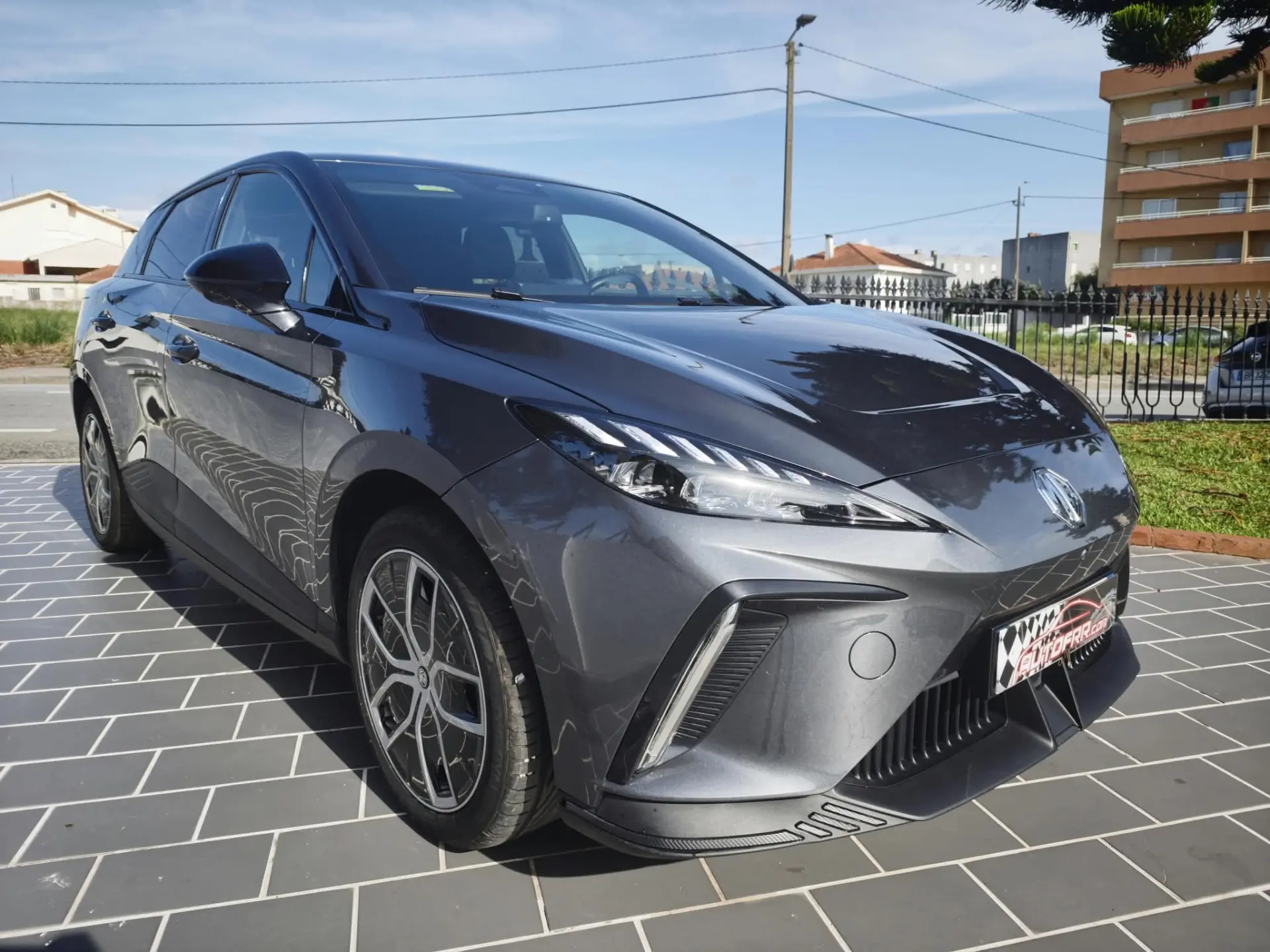 MG MG4 64 kWh Luxury 1