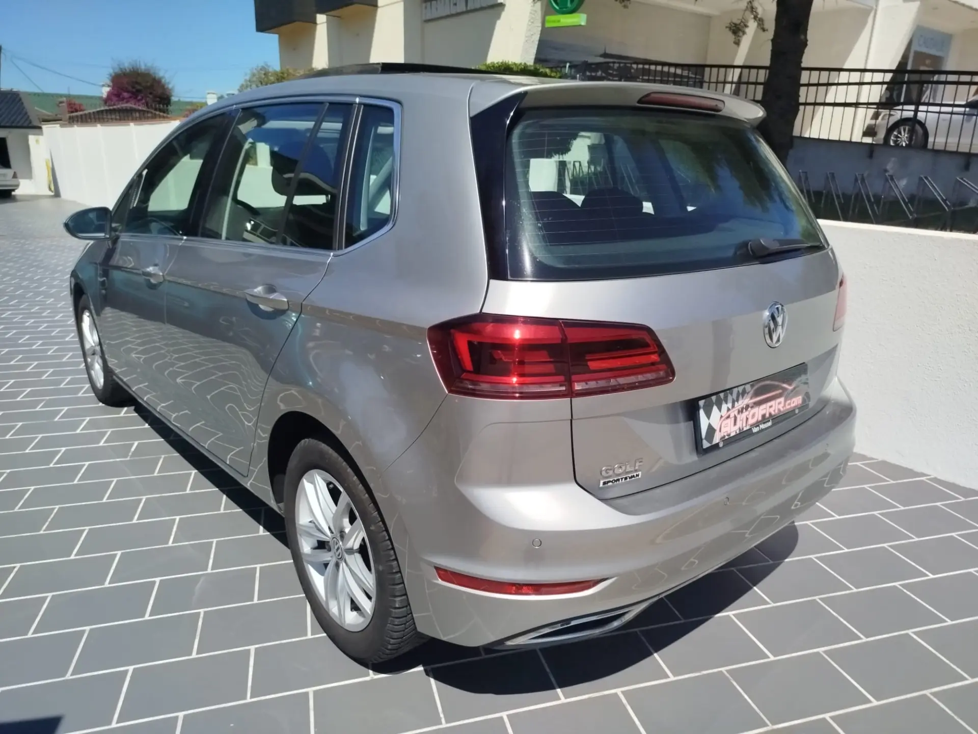 Volkswagen Golf 1.0 TSI OPF DSG Comfortline 13