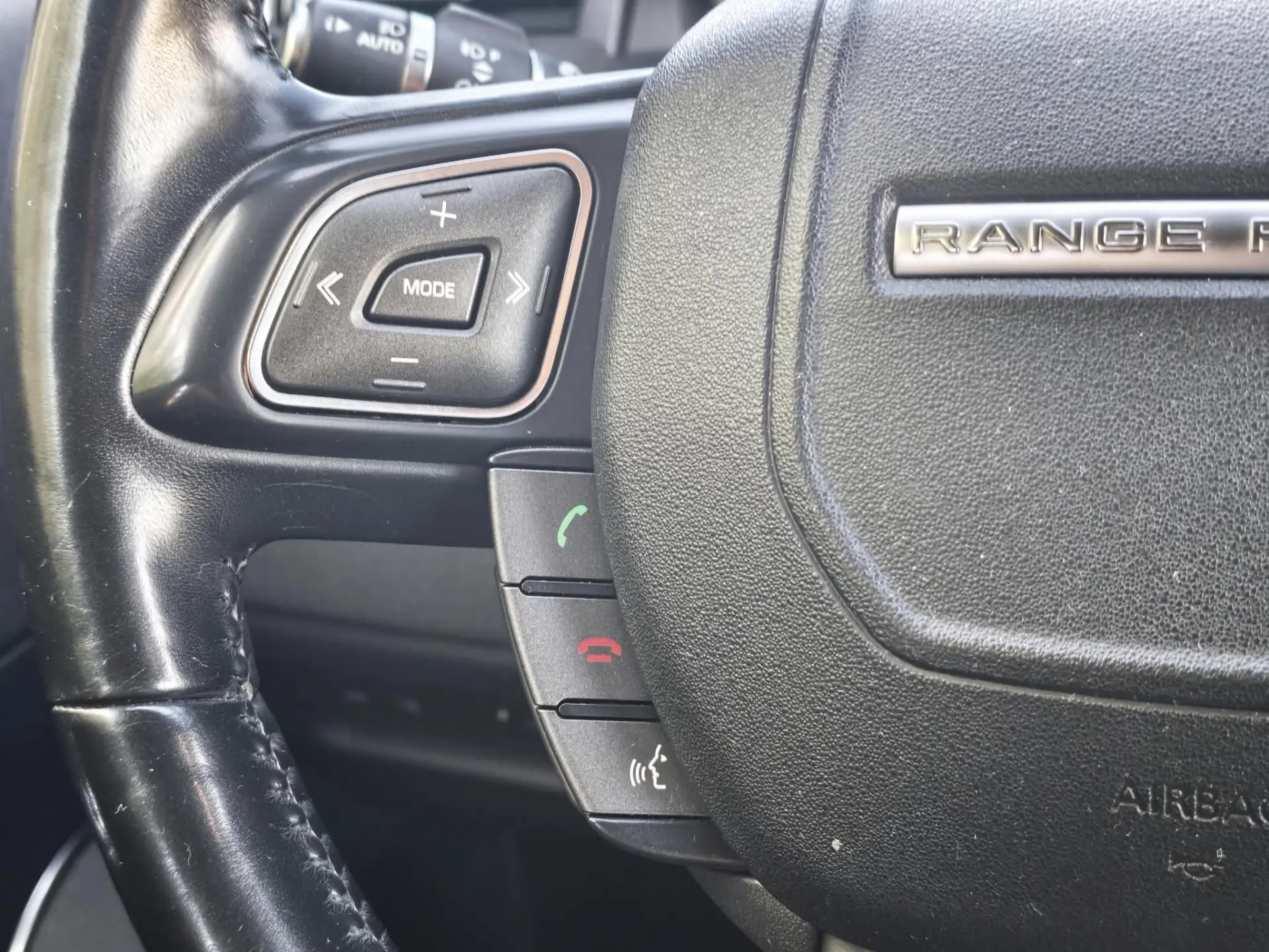 Land Rover Range Rover Evoque 2.0 TD4 SE Dynamic Special Edition 26