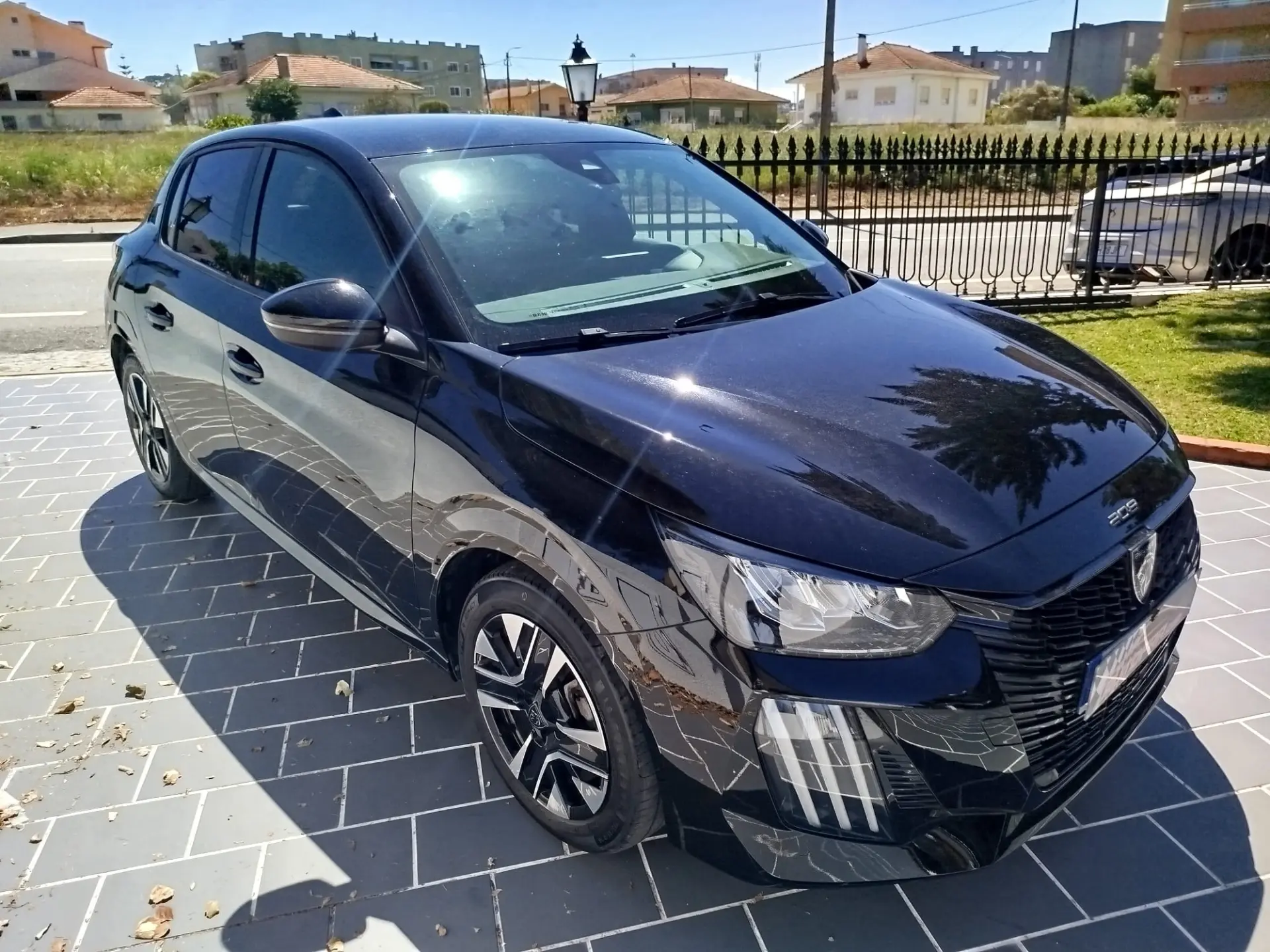 Peugeot 208 4