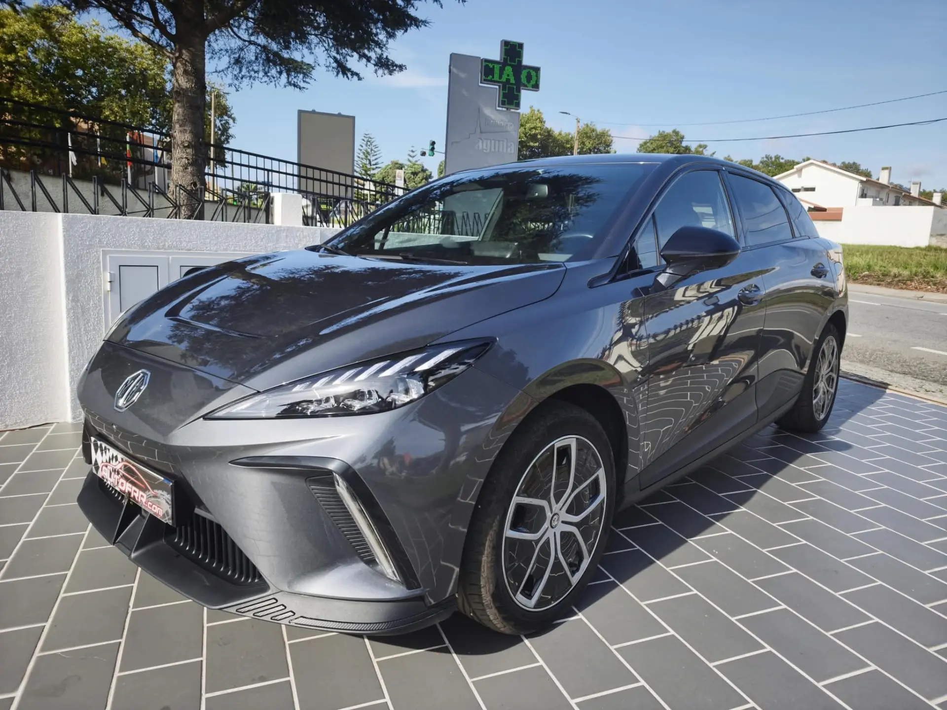 MG MG4 64 kWh Luxury 27