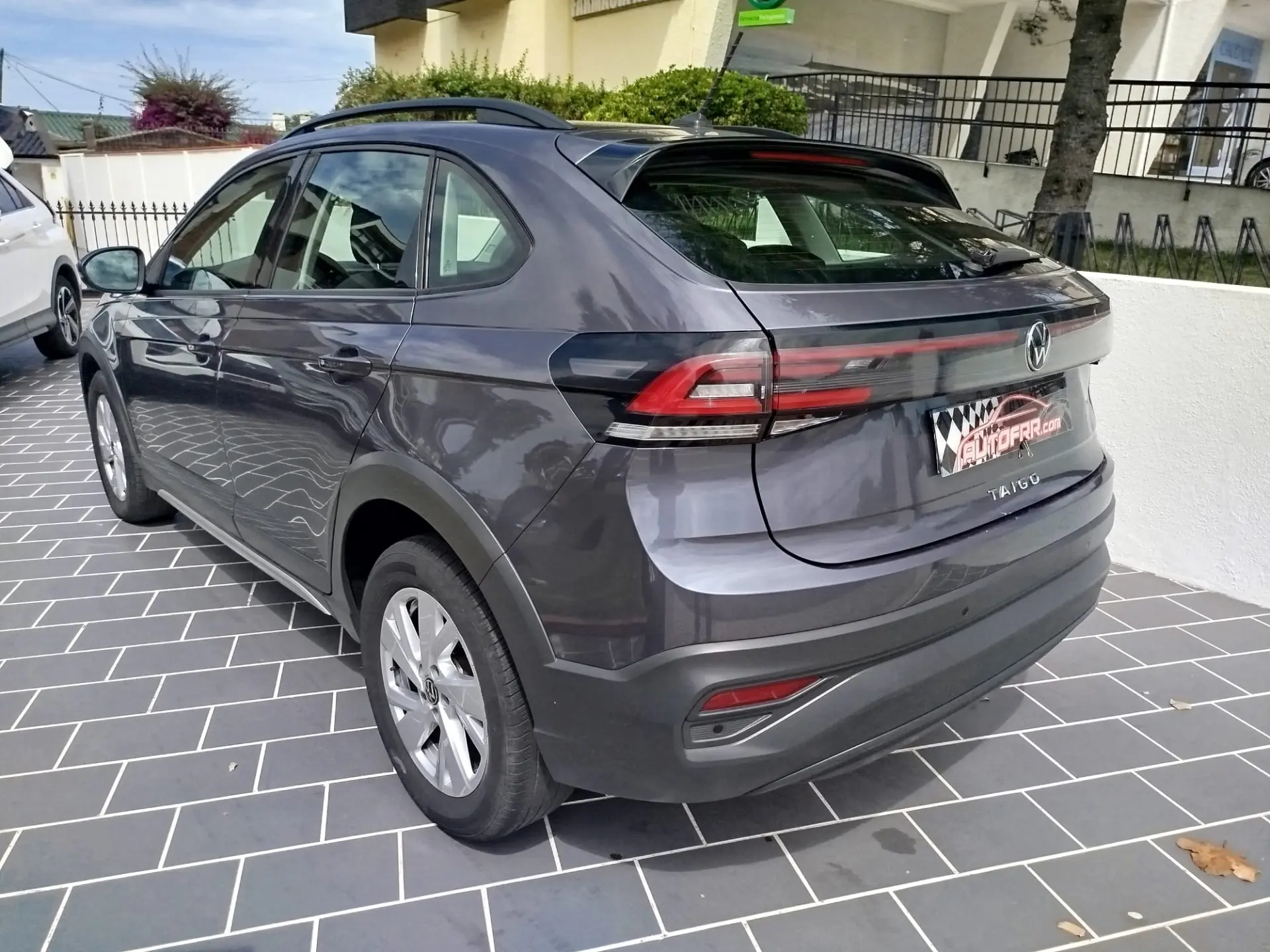 Volkswagen Taigo 1.0 TSI Urban DSG 3