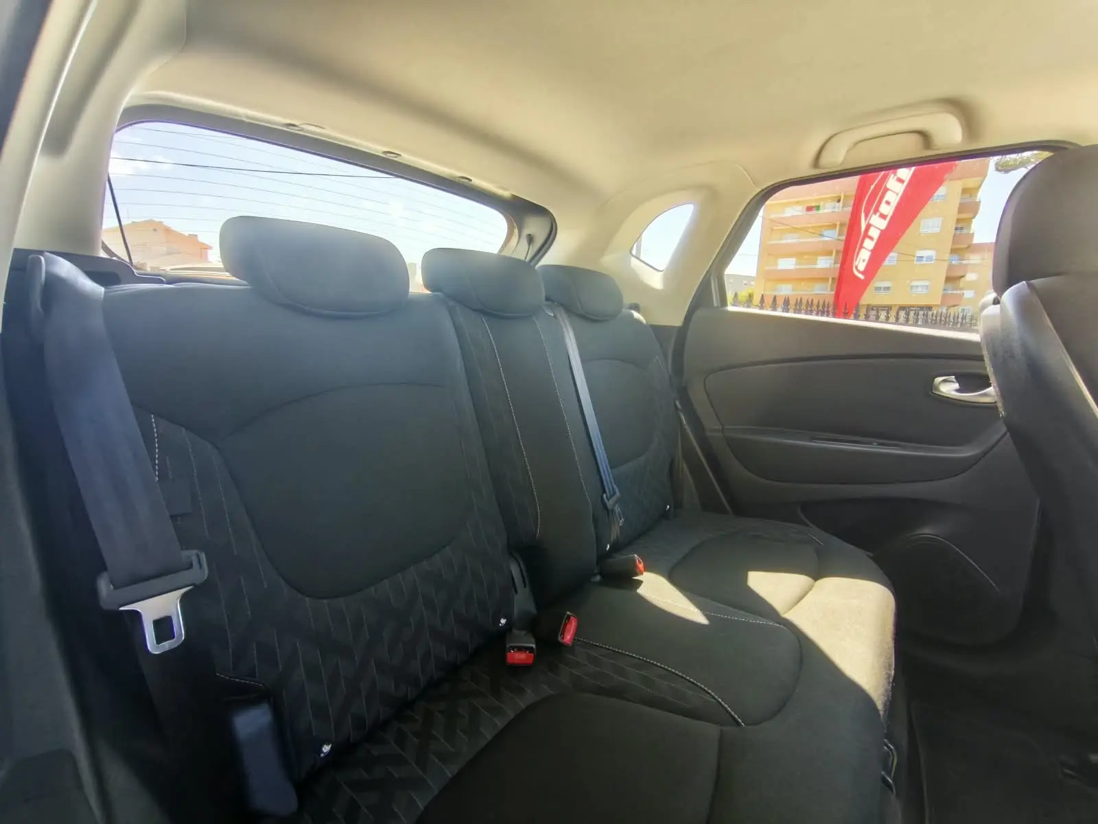 Renault Captur 1.0 TCe Exclusive 10