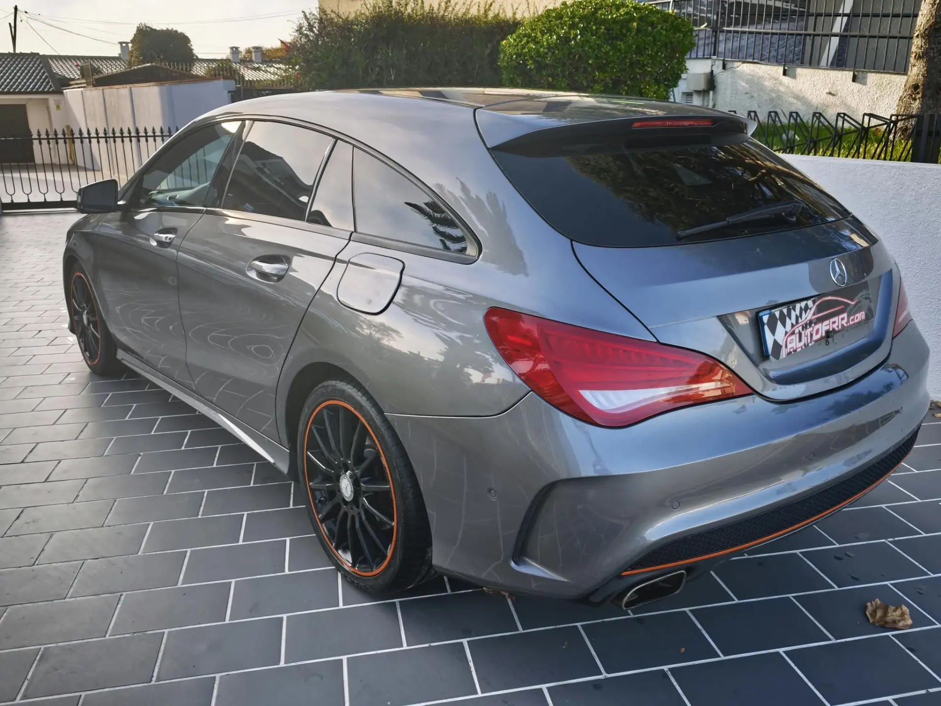 Mercedes-Benz CLA 220 (CDI) d 4Matic 7G-DCT Orange Art Edition 18