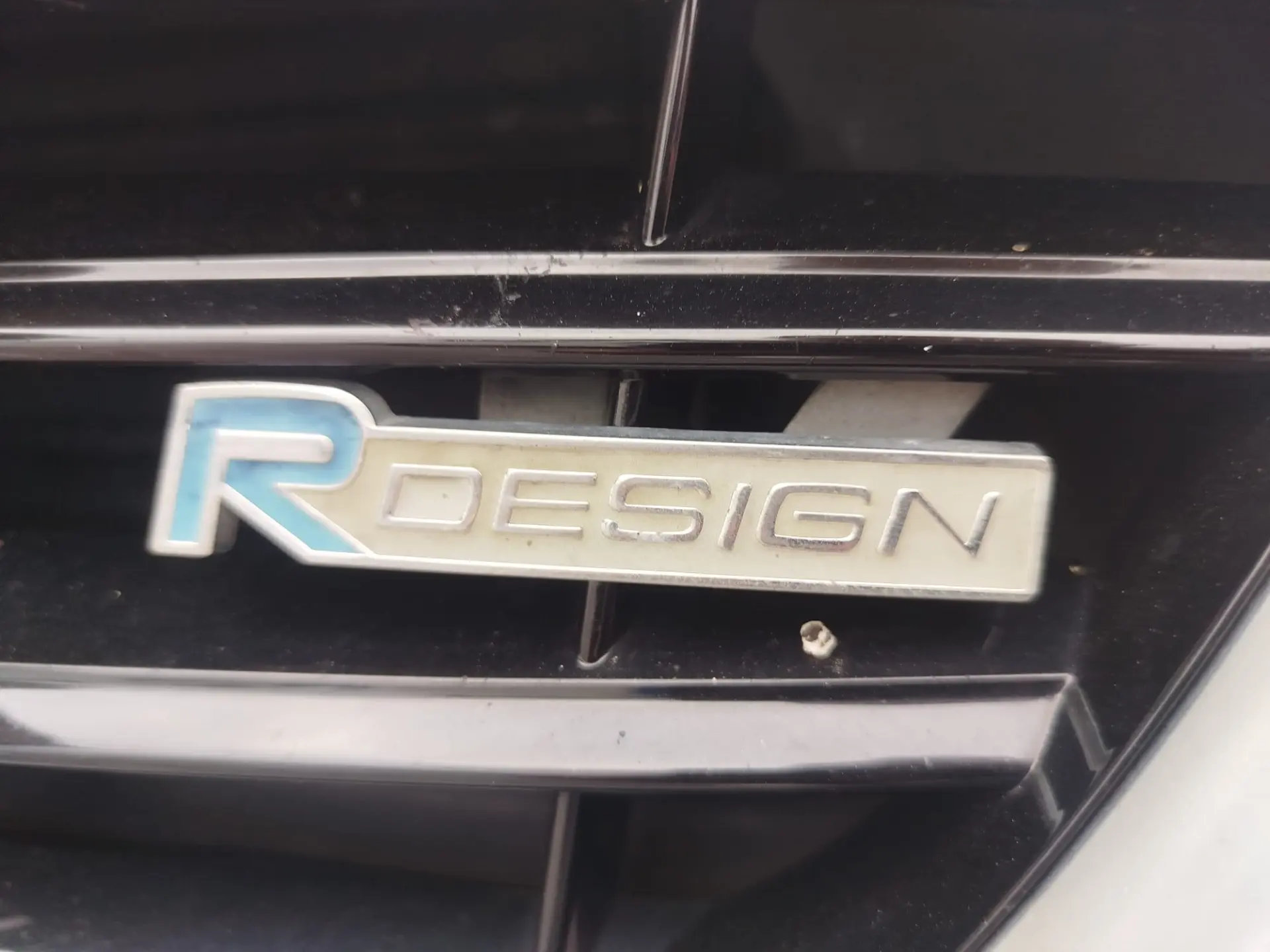 Volvo V40 2.0 D4 R-Design Summum 9