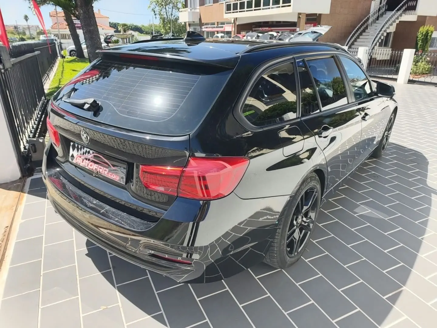 BMW 318 i Sport Line 11