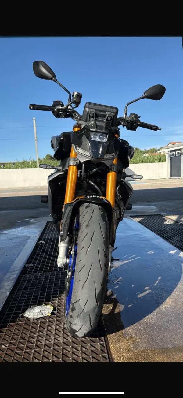 Yamaha MT-09 12