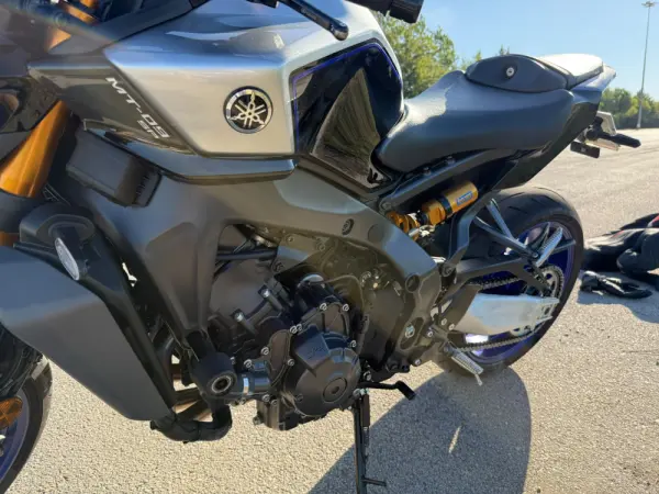 Yamaha MT-09 5