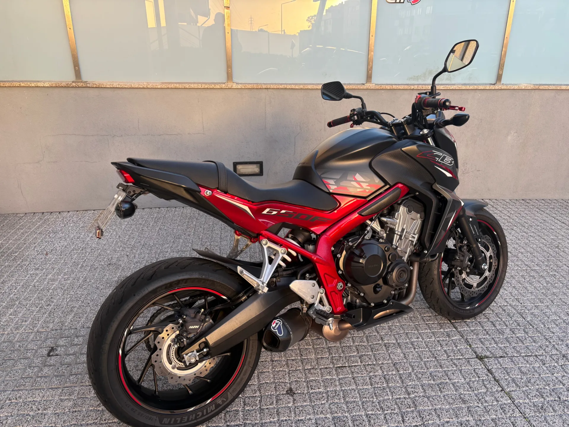 Honda CB 2
