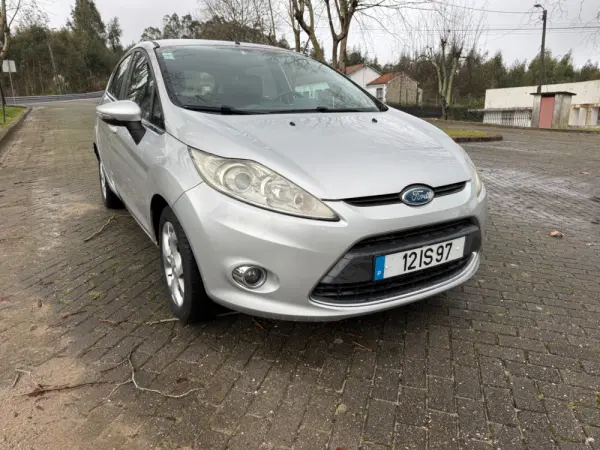 Ford Fiesta Outro 2