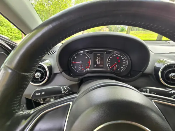 Audi A1 1.6 Tdi 8