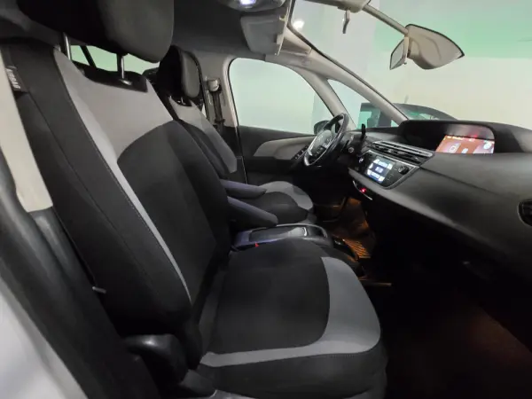 Citroen C4 Picasso 6