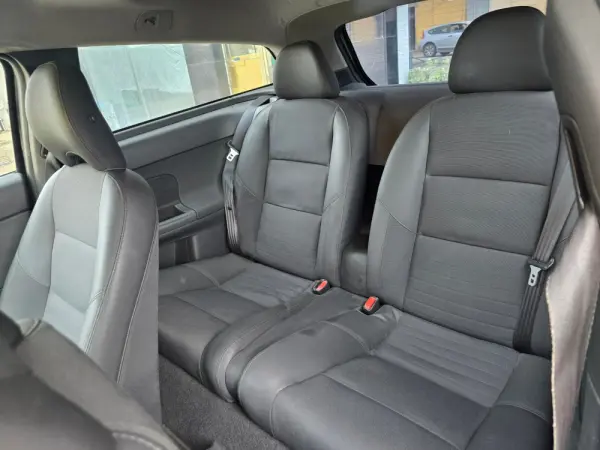 Volvo C30 1.6 L 6