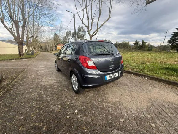 Opel Corsa 1'2 11