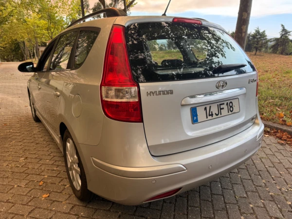 Hyundai i30 CW 1.4 CVVT Blue Comfort 3