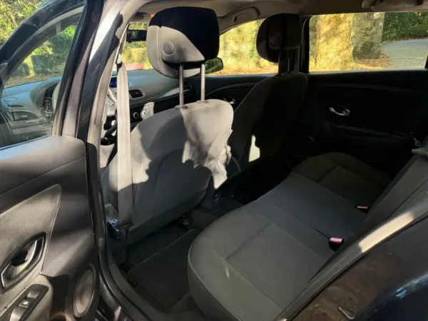 Renault Mégane Outro 7