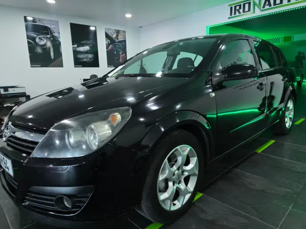 Opel Astra 1