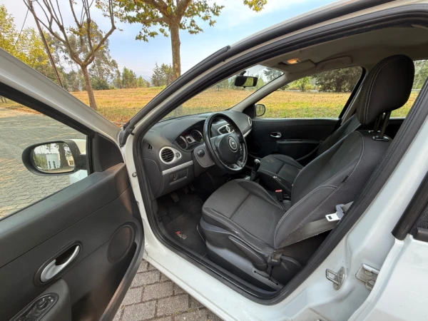 Renault Clio 1.5 dCi Confort 6